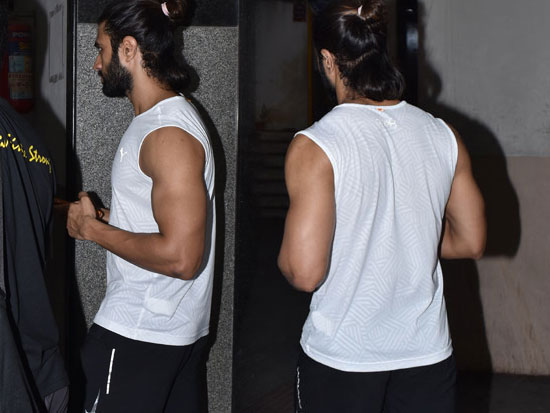 Vijay deverakonda Into The Gym With A New Look